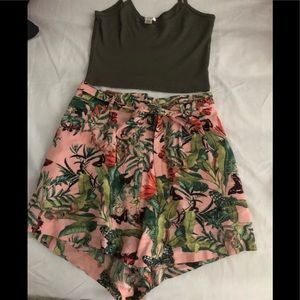 H&M high waist short 💐